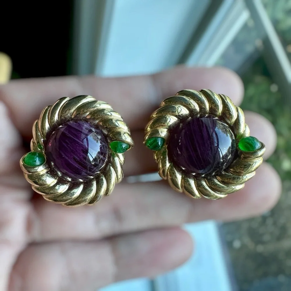 VTG Jewels of India Clip Earrings 1.1 Inch Gripoix Red Purple Green Glass Gold
